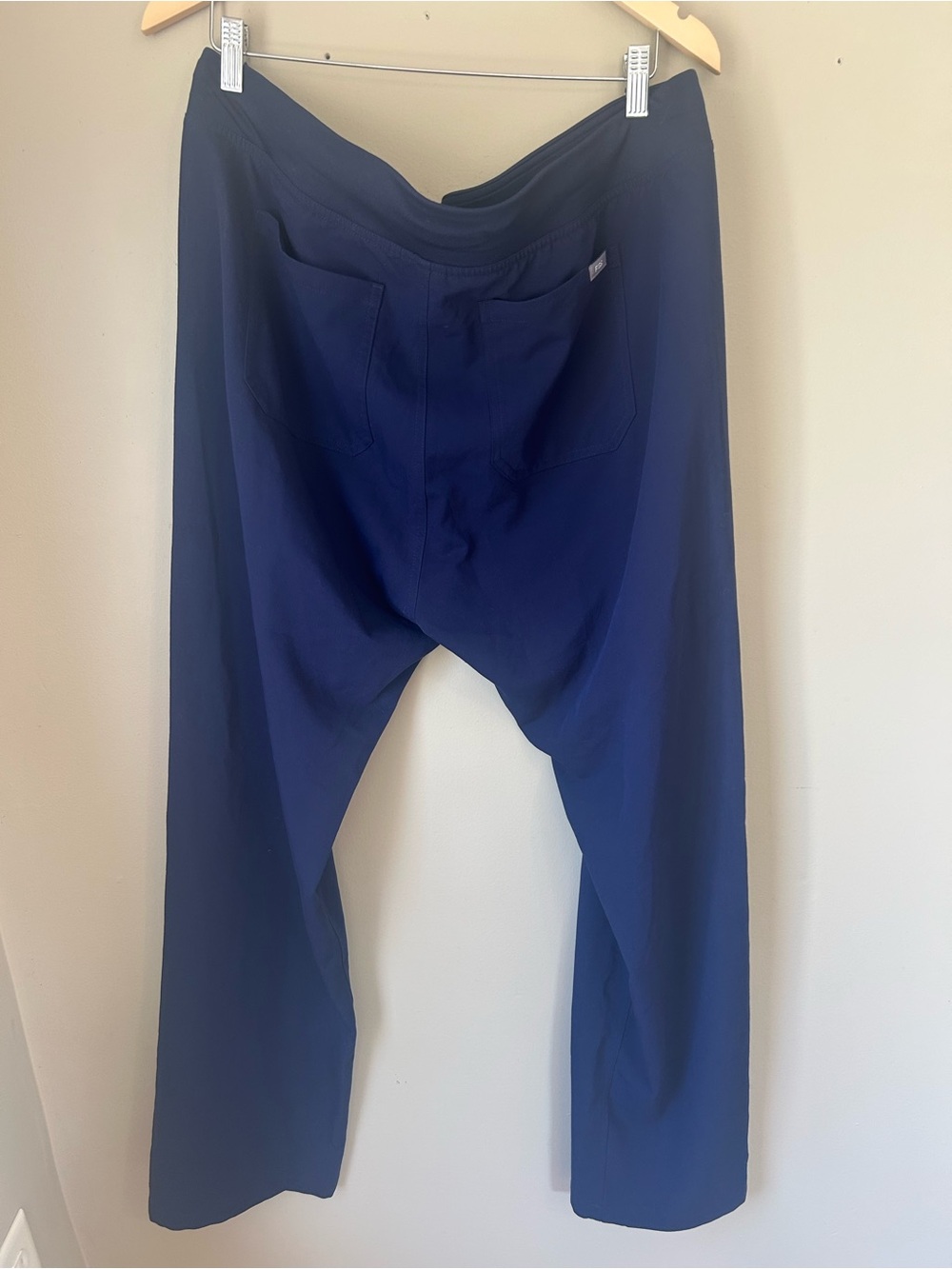 FIGS Technical Collection Navy Blue Scrub Pants - Size XL/T - Picture 6 of 7